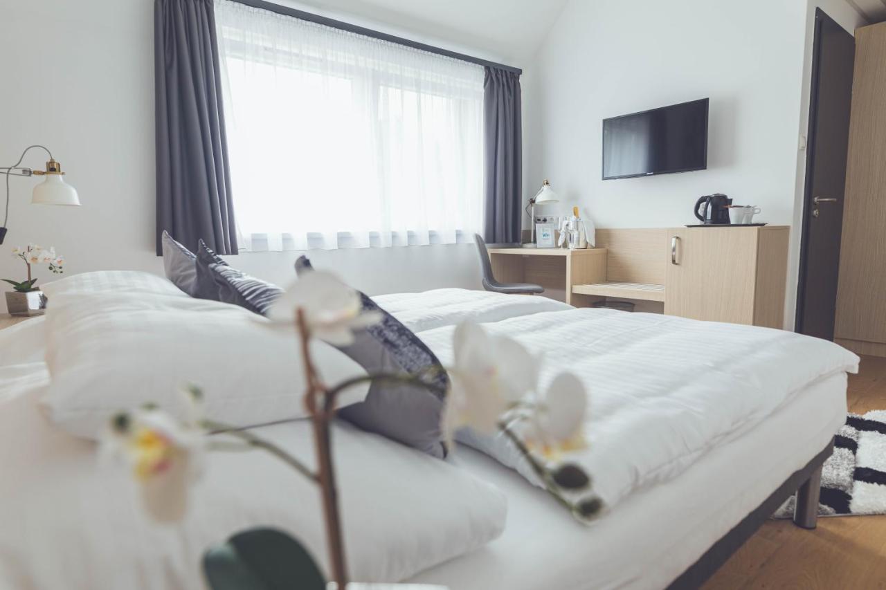 Smart Htl 호텔 Korosladany 외부 사진